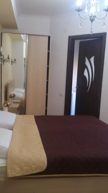 Guest House Madonna 트빌리시 외부 사진