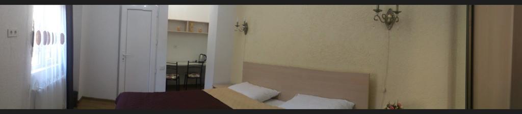 Guest House Madonna 트빌리시 외부 사진