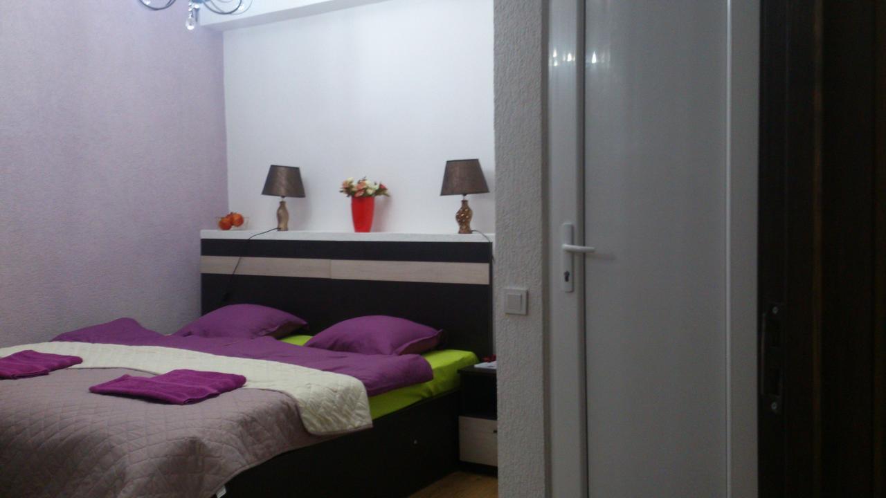 Guest House Madonna 트빌리시 외부 사진