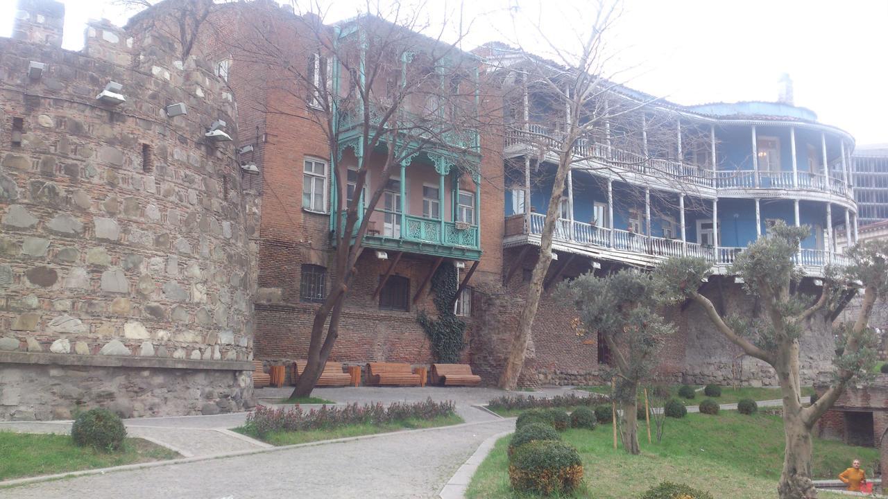 Guest House Madonna 트빌리시 외부 사진