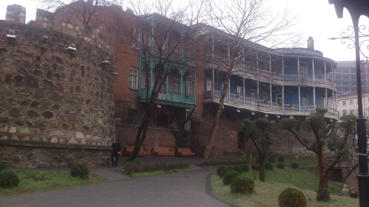 Guest House Madonna 트빌리시 외부 사진